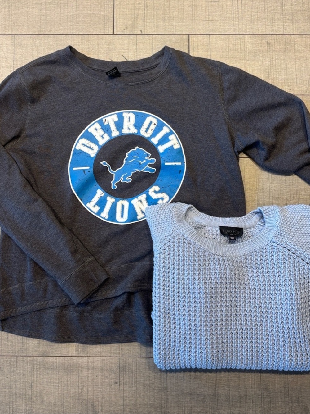 ♠️2 Sweaters♠️Baby-Blue Knit-Medium, Detroit Lions Long Sleeve- Medium